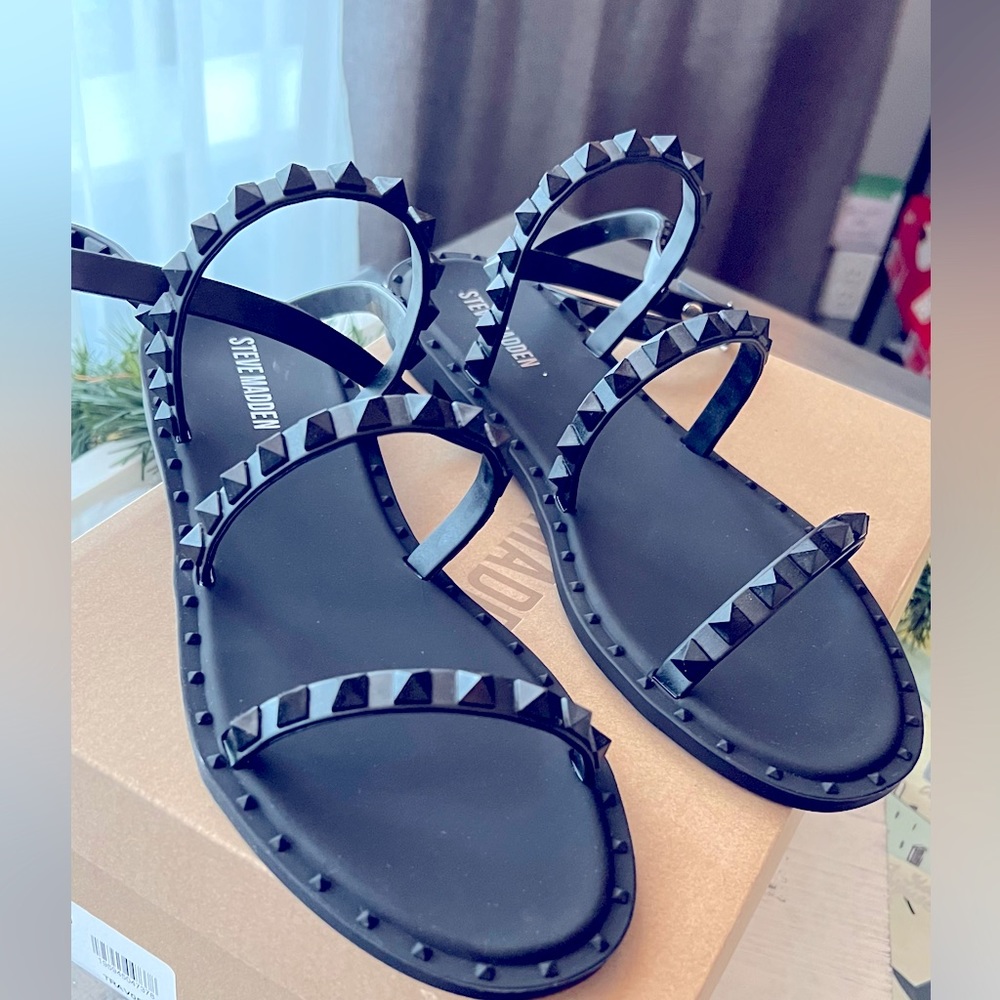 Steve Madden Black Studded Strap Sandals 8
